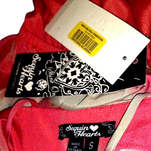 Sequin Hearts Strappy Dress Sz S Pink Tan Chevron Fit Flare Ruffle NEW - Picture 12 of 15